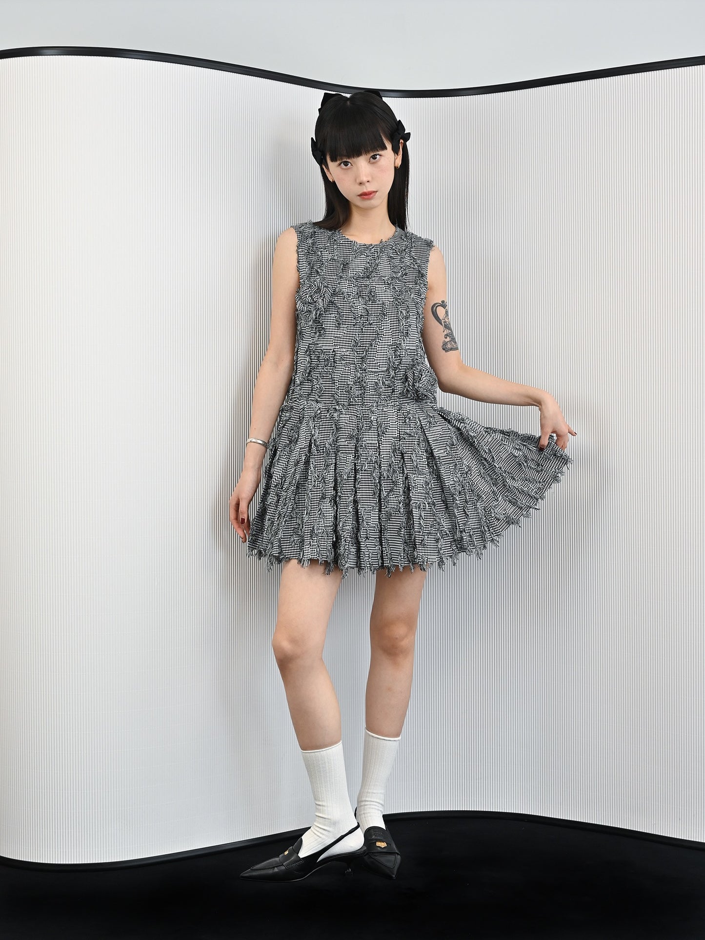 FountainMountain. Original Design Rose Vest Sleeveless Pleated Dress