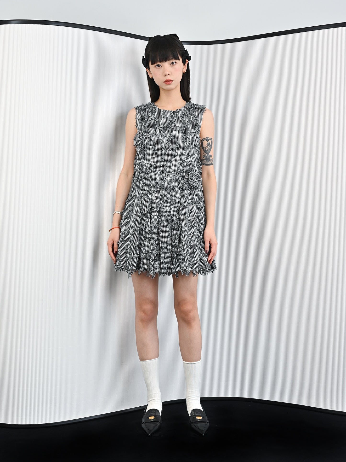 FountainMountain. Original Design Rose Vest Sleeveless Pleated Dress