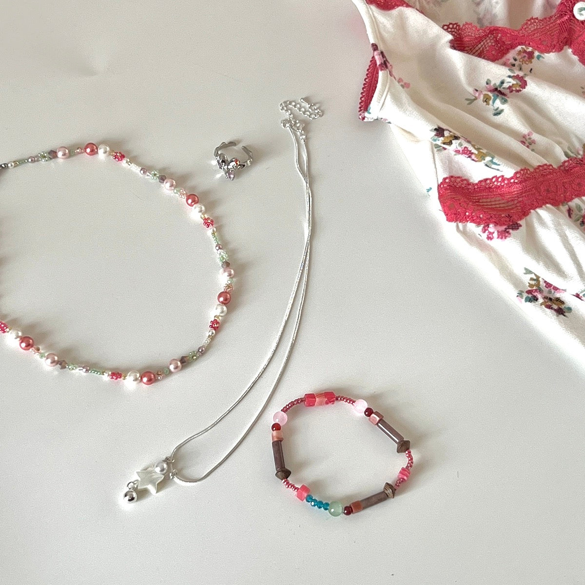 YEE ACC. Original Handmade Cherry Red Fritillary Bead Necklace