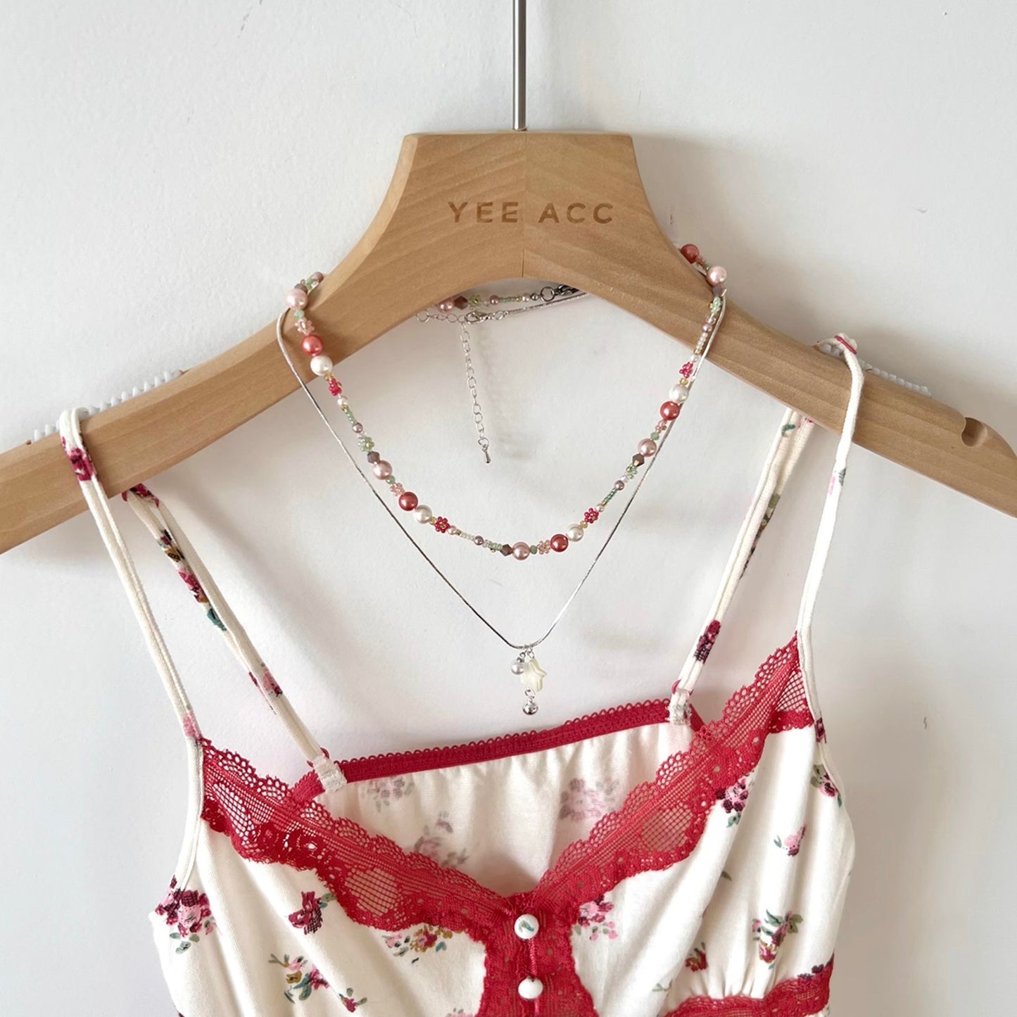 YEE ACC. Original Handmade Cherry Red Fritillary Bead Necklace