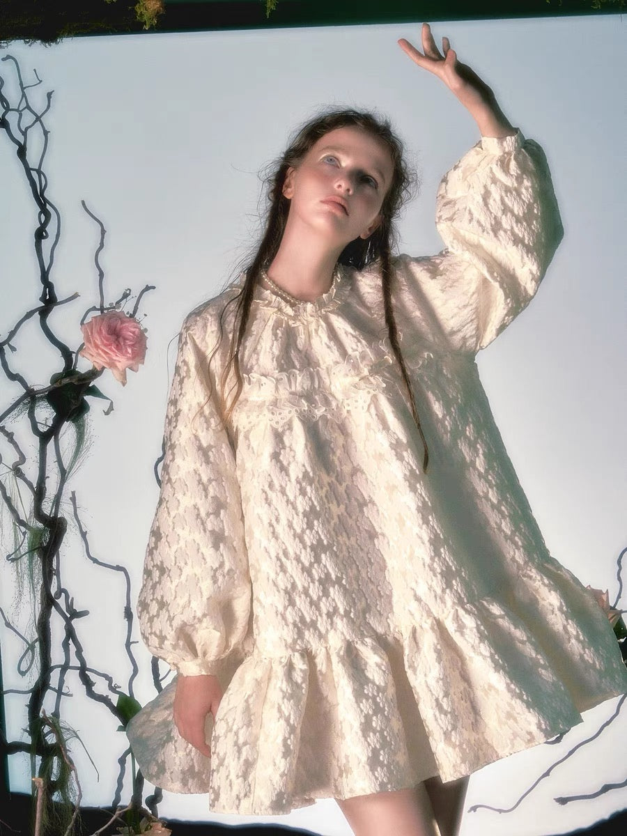 Narrator. Original Design Off-white Floral Lace Bow Loose Doll Dress