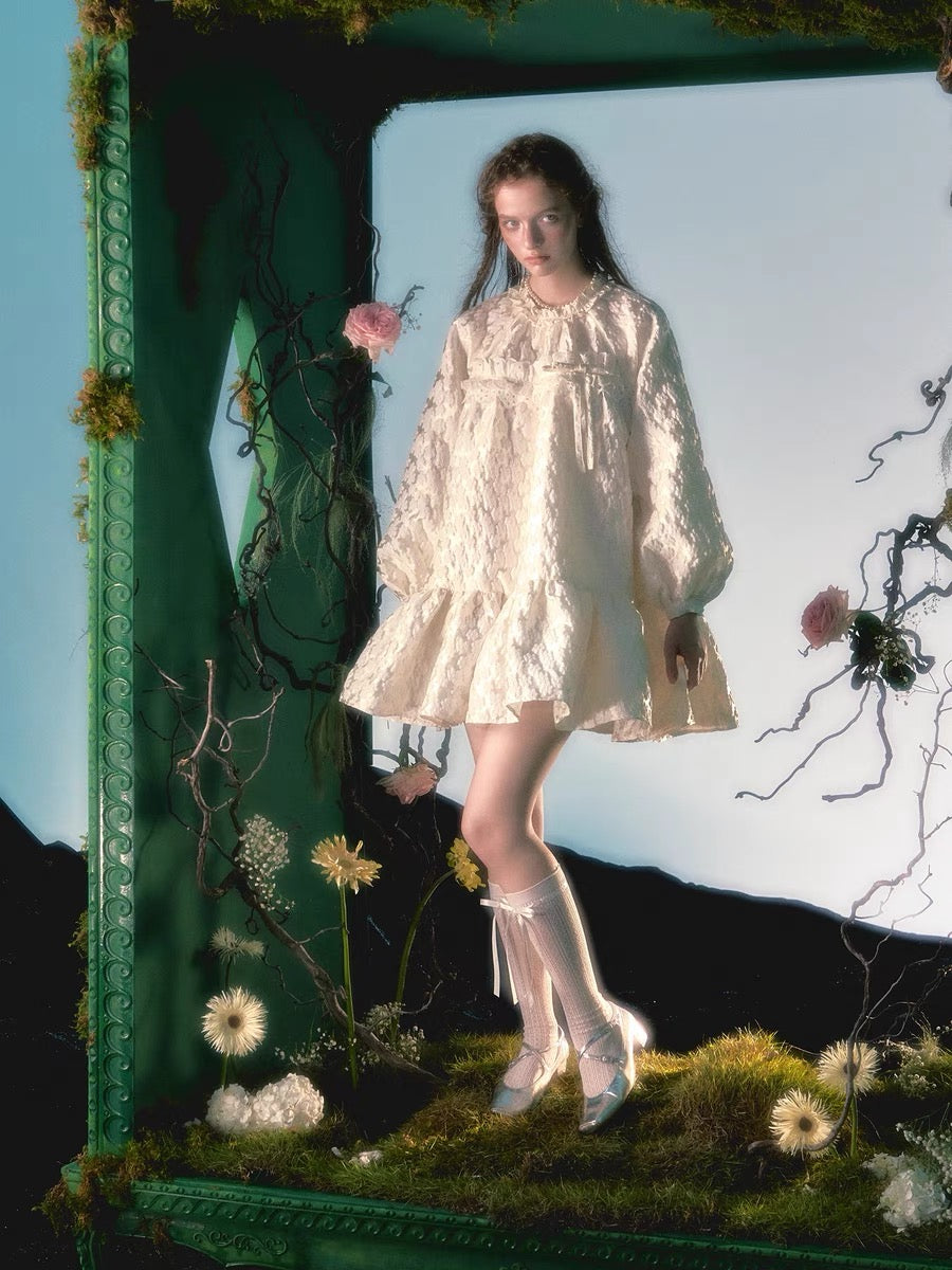 Narrator. Original Design Off-white Floral Lace Bow Loose Doll Dress