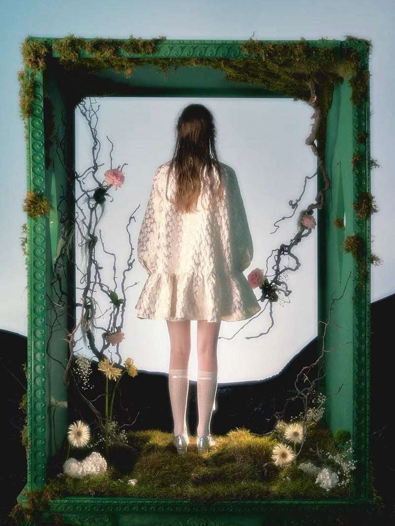 Narrator. Original Design Off-white Floral Lace Bow Loose Doll Dress