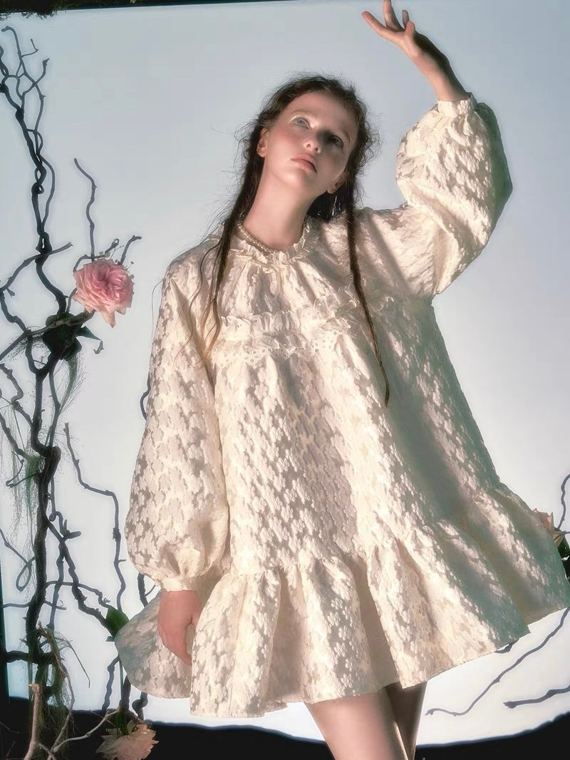 Narrator. Original Design Off-white Floral Lace Bow Loose Doll Dress
