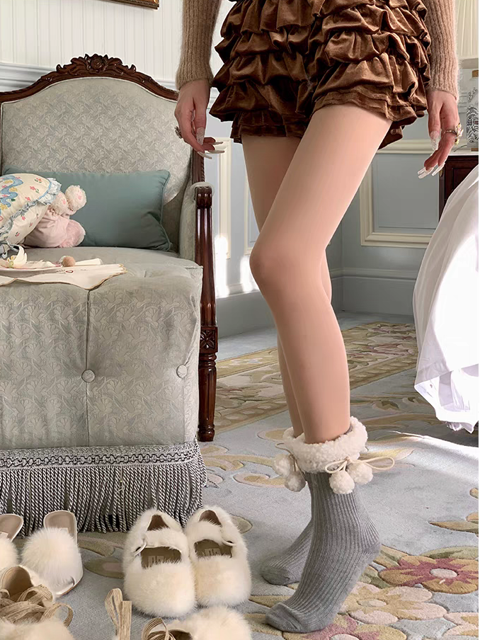 Cnorahk. Original Design Lambswool Lace Pompom Socks