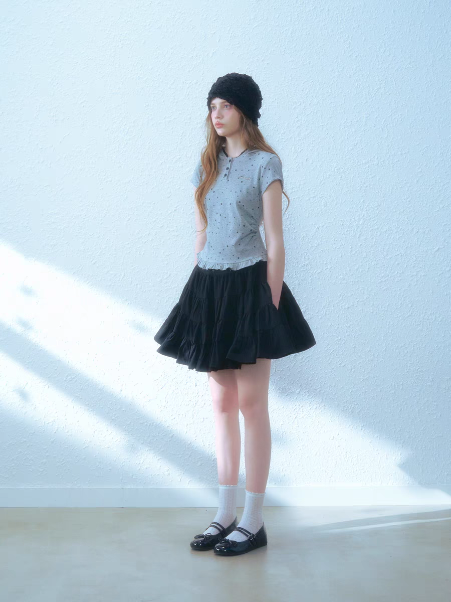 Narrator. Original Design Star Lace Trim Hooded T-Shirt