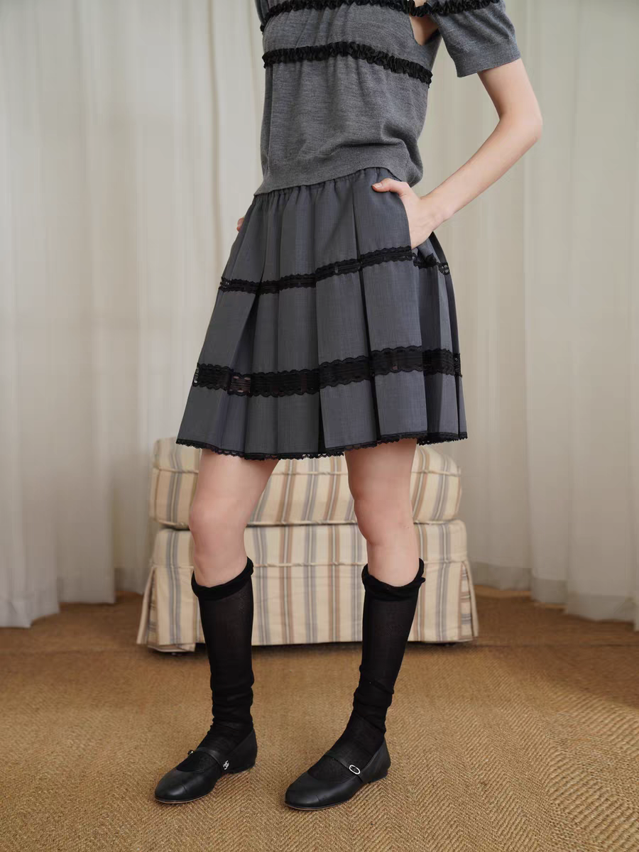 HSIYOUNWOO. Original Design Wool Lace Trim Pleated Skirt