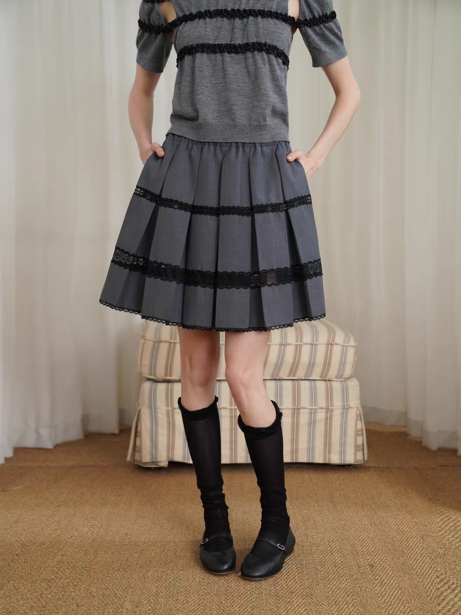 HSIYOUNWOO. Original Design Wool Lace Trim Pleated Skirt