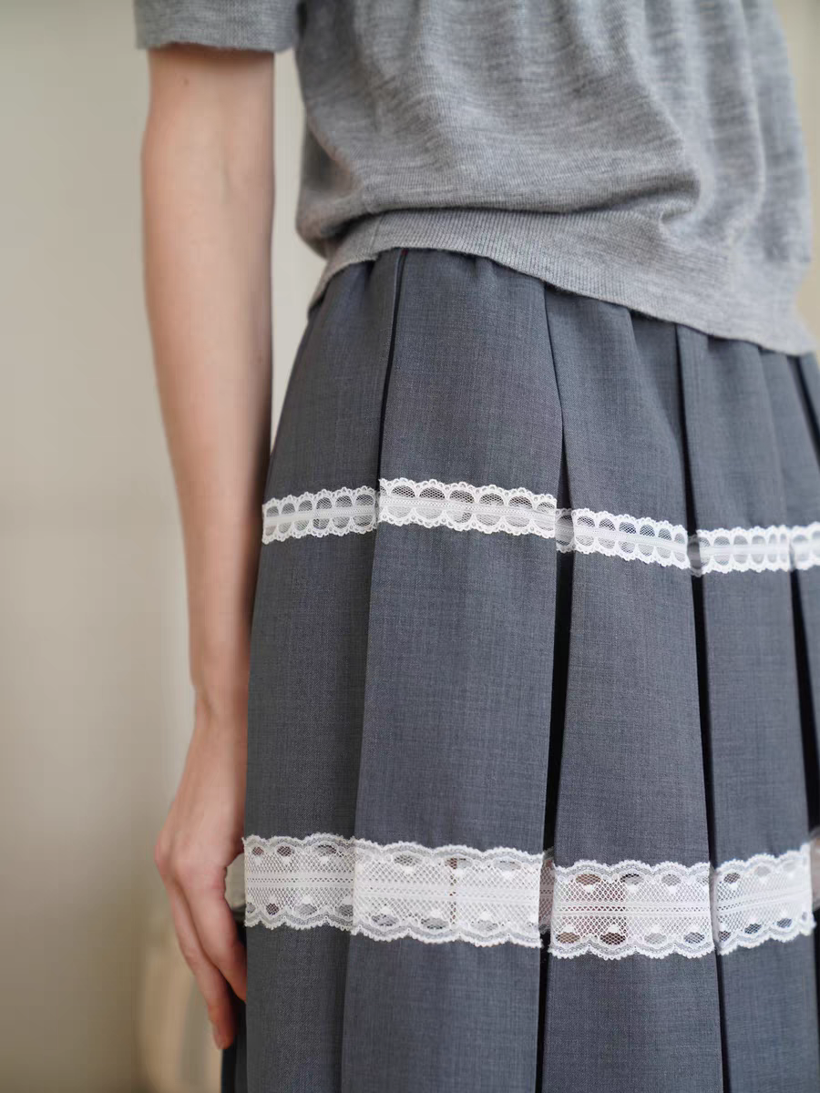 HSIYOUNWOO. Original Design Wool Lace Trim Pleated Skirt