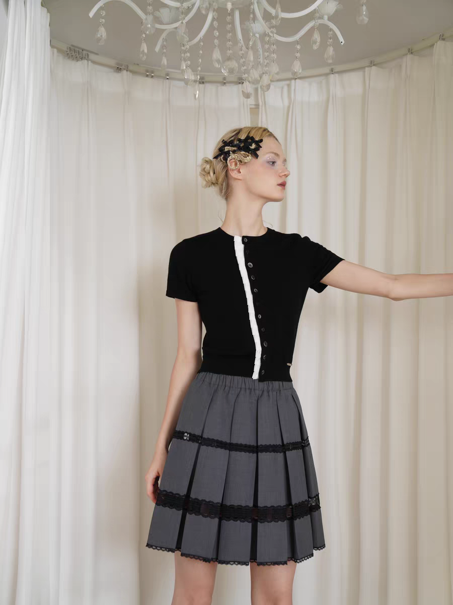 HSIYOUNWOO. Original Design Wool Lace Trim Pleated Skirt
