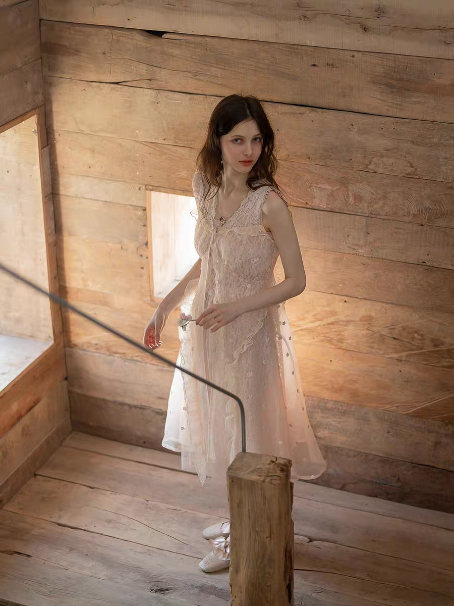 Kissgarnet. Original Design Knit Top & Lace Cardigan Dress Set