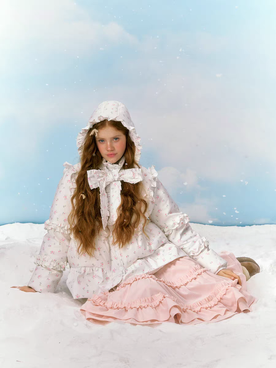 Narrator. Original Design Floral Ruffled Lace Bow Hooded Down Jacket