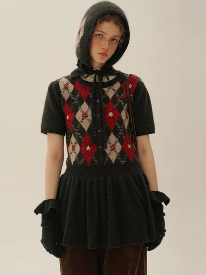 Moromoro. Original Design Diamond Stitch Hand-Embroidered Tie-Up Hat