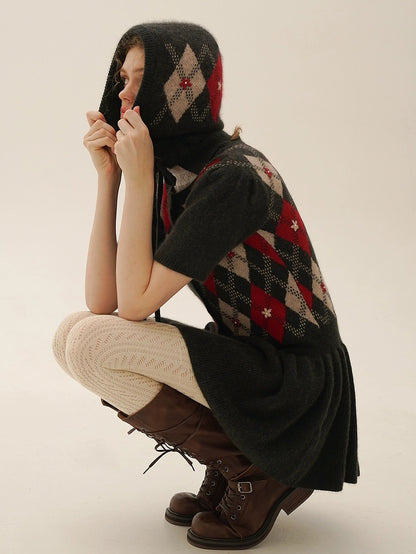 Moromoro. Original Design Diamond Pattern Hand-Embroidered Knit Dress