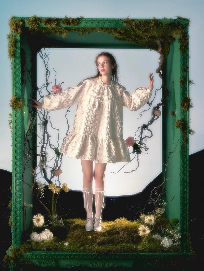 Narrator. Original Design Off-white Floral Lace Bow Loose Doll Dress