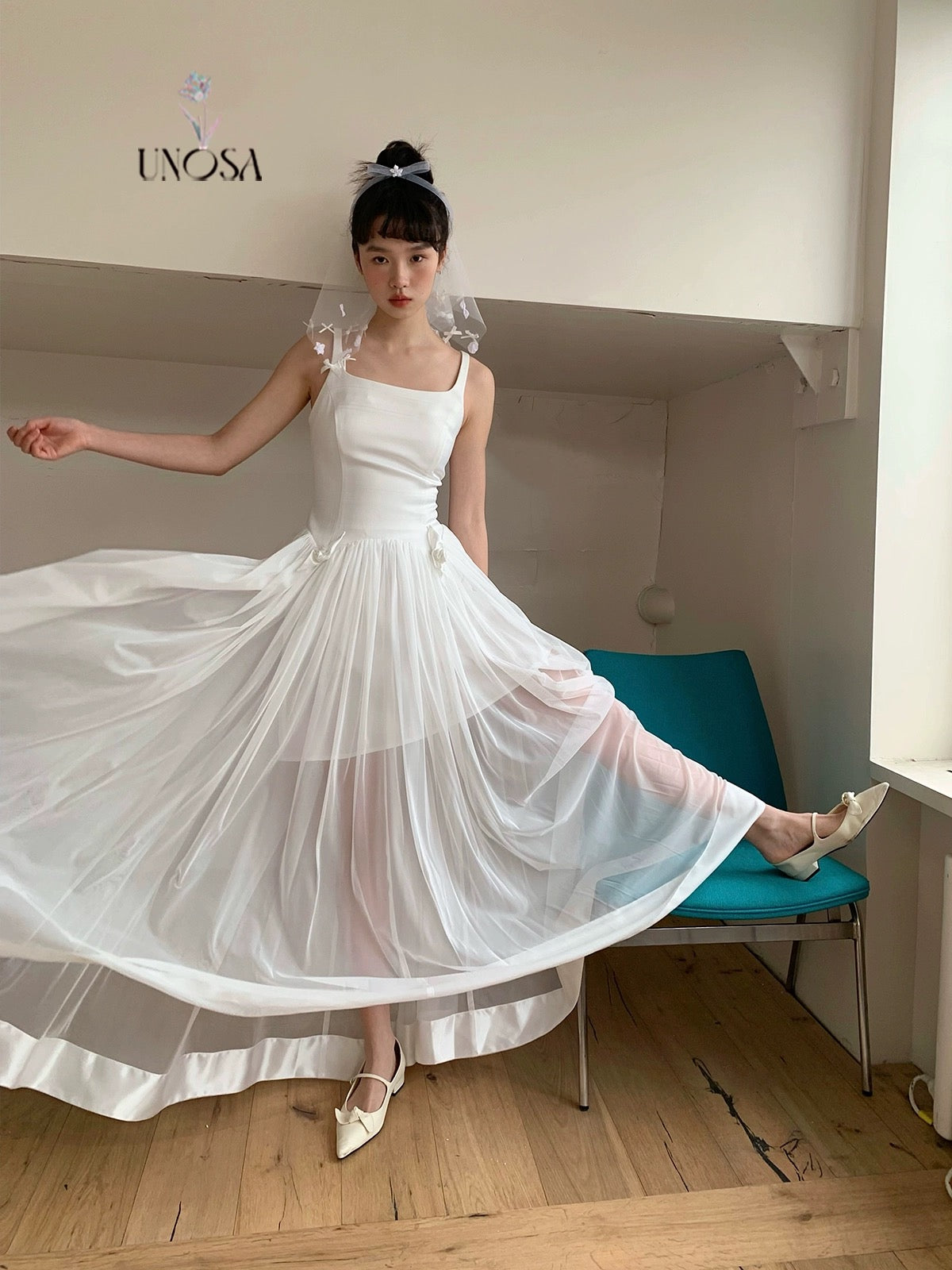 UNOSA.Original Design Rose Suspender Sheer Dress
