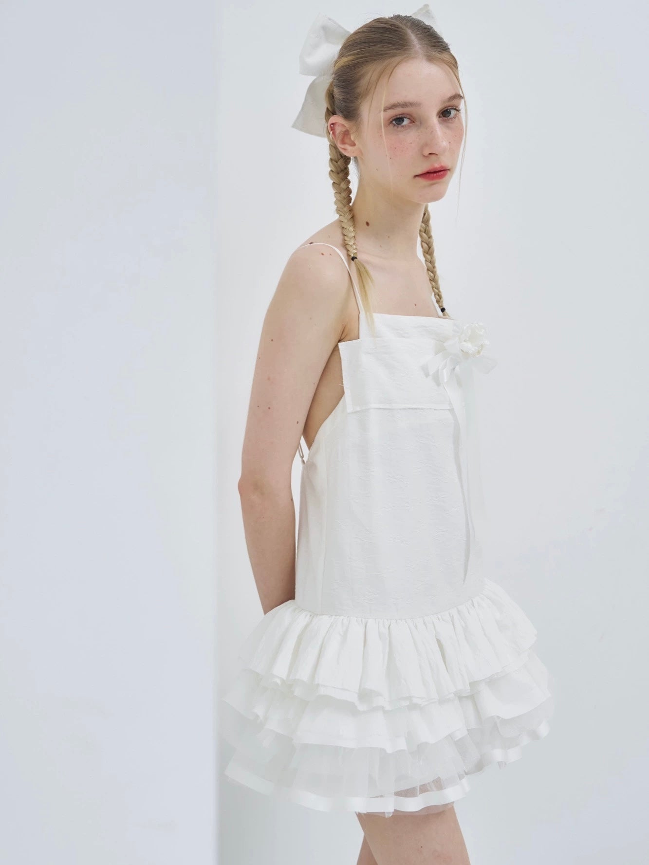 PER PEARL. Original Design "Cream Cake" White Flower Dress