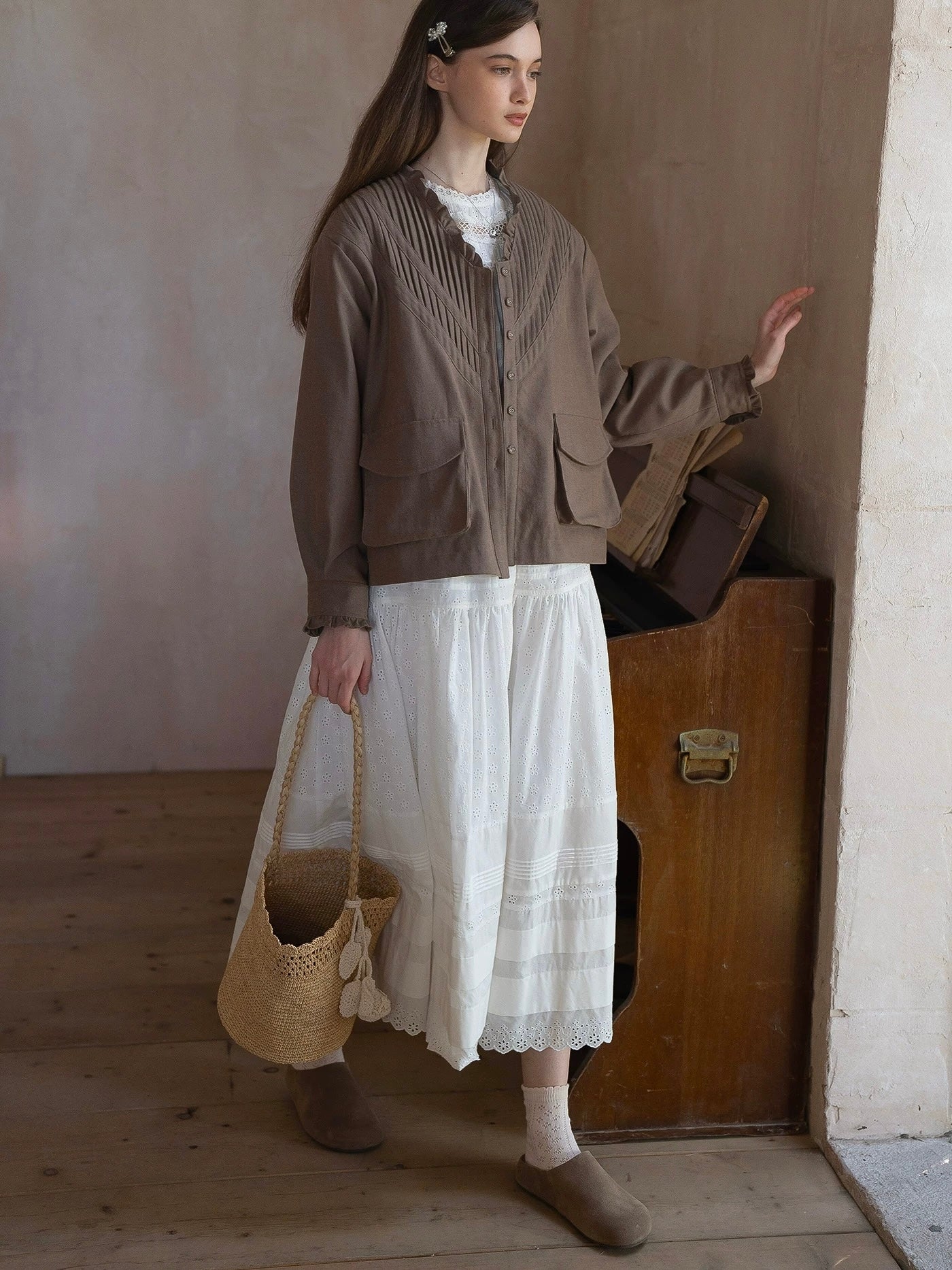 Kissgarnet. Original Design Floral Embroider Blouse & Skirt Set