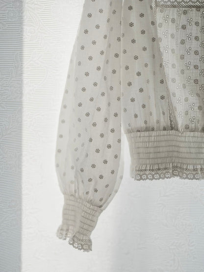 Kissgarnet. Original Design Floral Embroider Blouse & Skirt Set