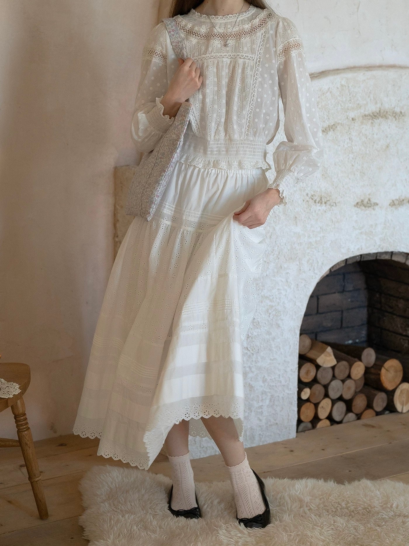 Kissgarnet. Original Design Floral Embroider Blouse & Skirt Set