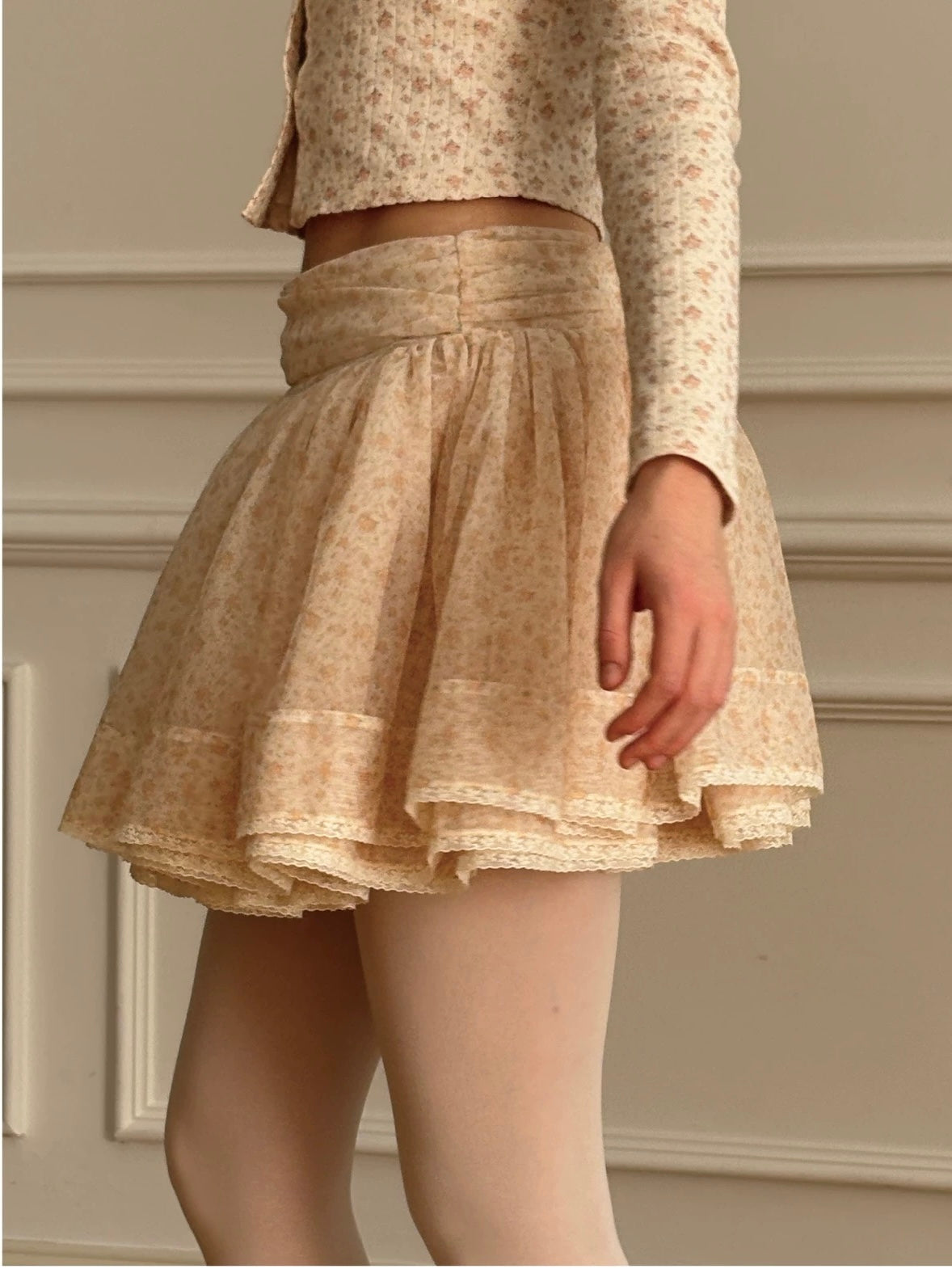 Papi Lav. Original Design Floral Lace Tulle Puff Mini Skirt