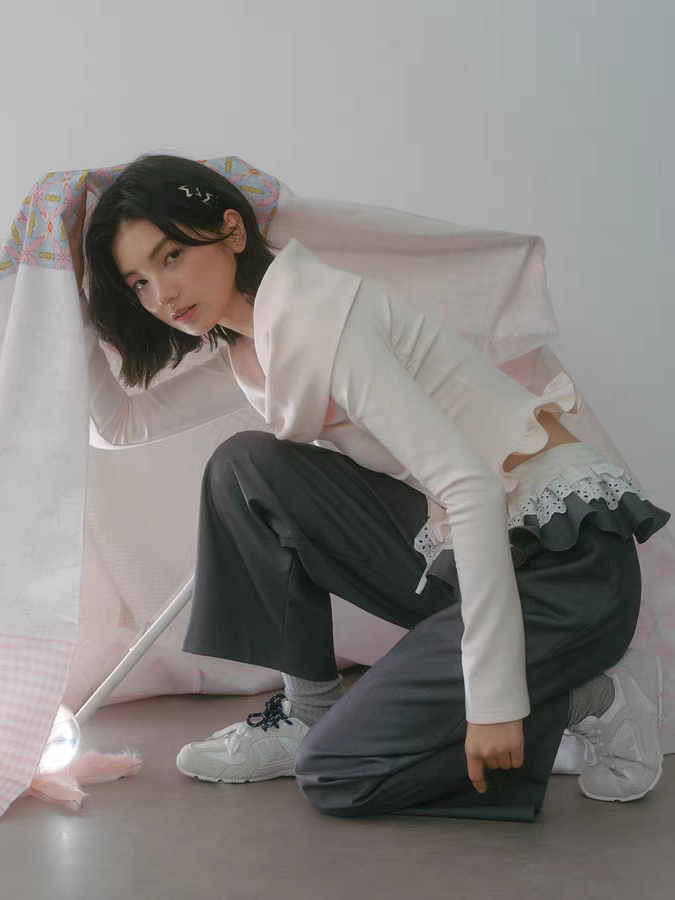 Narrator. Original Design High-Stretch Bow Long-Sleeve T-Shirt