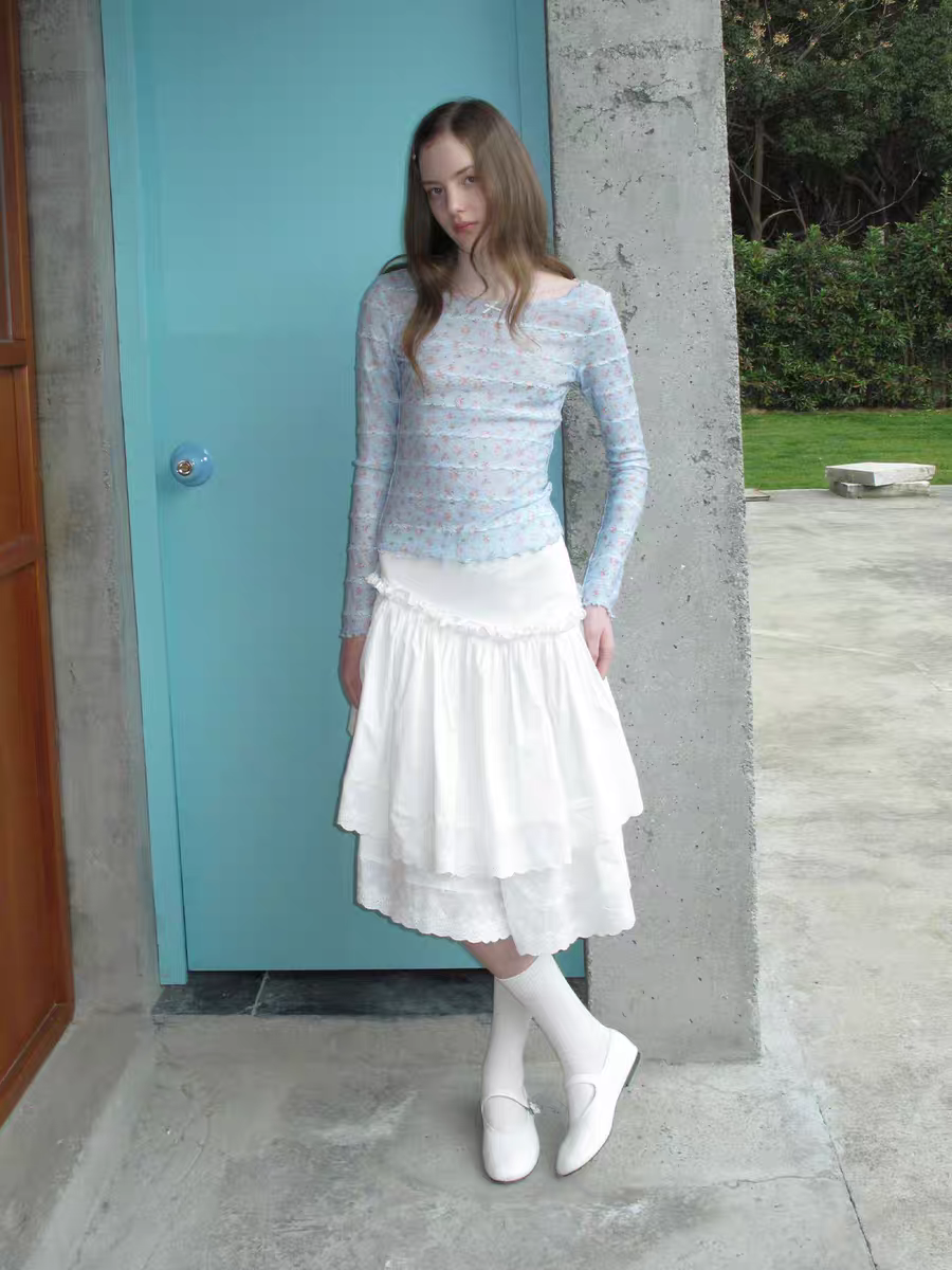 SOOMIE. Original Design Floral Stretch Knit Long Sleeve Top