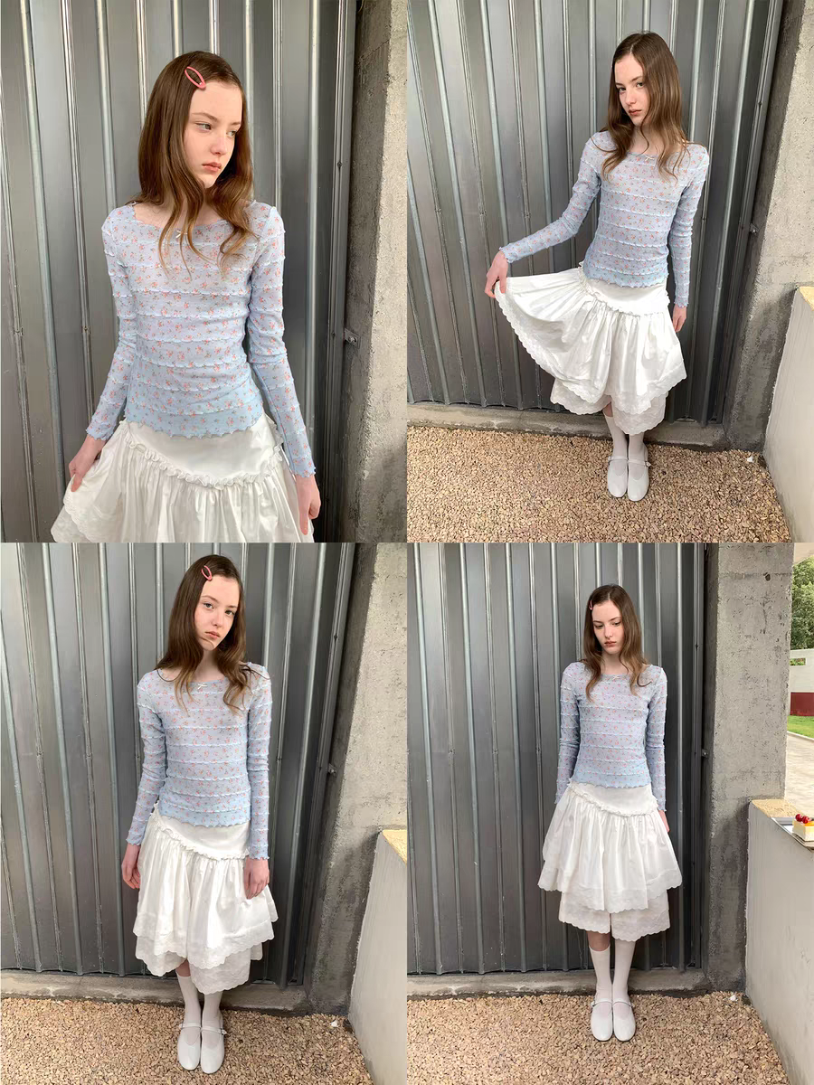 SOOMIE. Original Design Floral Stretch Knit Long Sleeve Top
