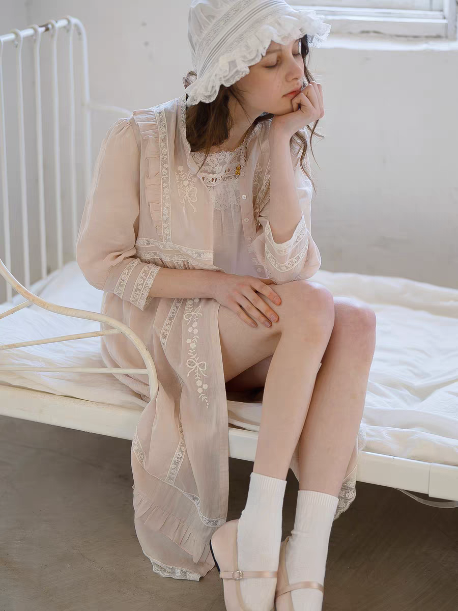 Kissgarnet. Original Design Cotton Linen Short Sleeve Top & Light Pink Shorts Set