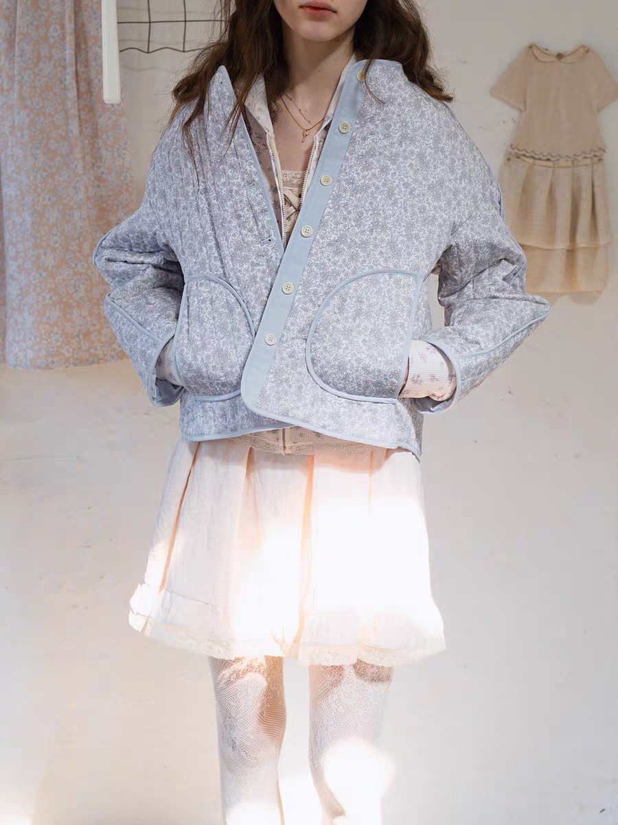 Kissgarnet. Original Design Embroidered Cardigan-Style Overlay Dress & Lace Slip Dress Set