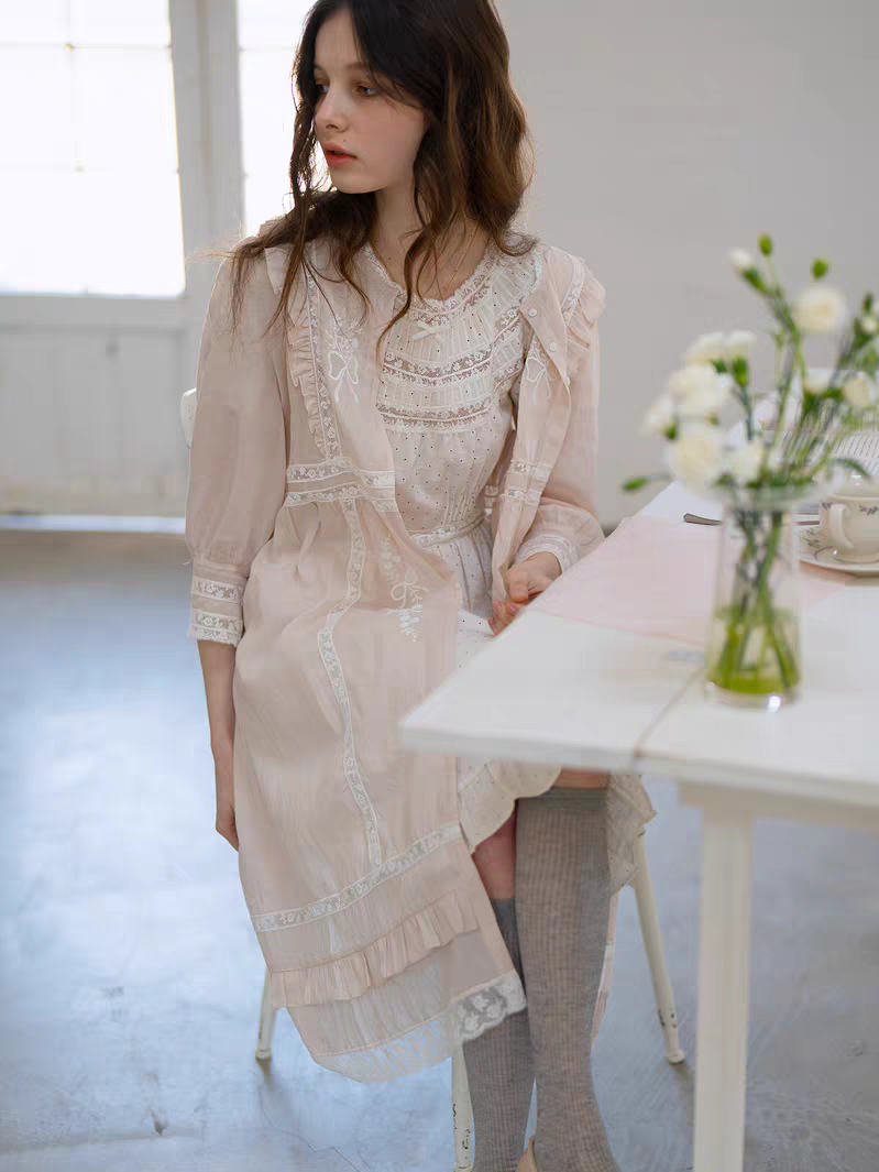 Kissgarnet. Original Design Embroidered Cardigan-Style Overlay Dress & Lace Slip Dress Set