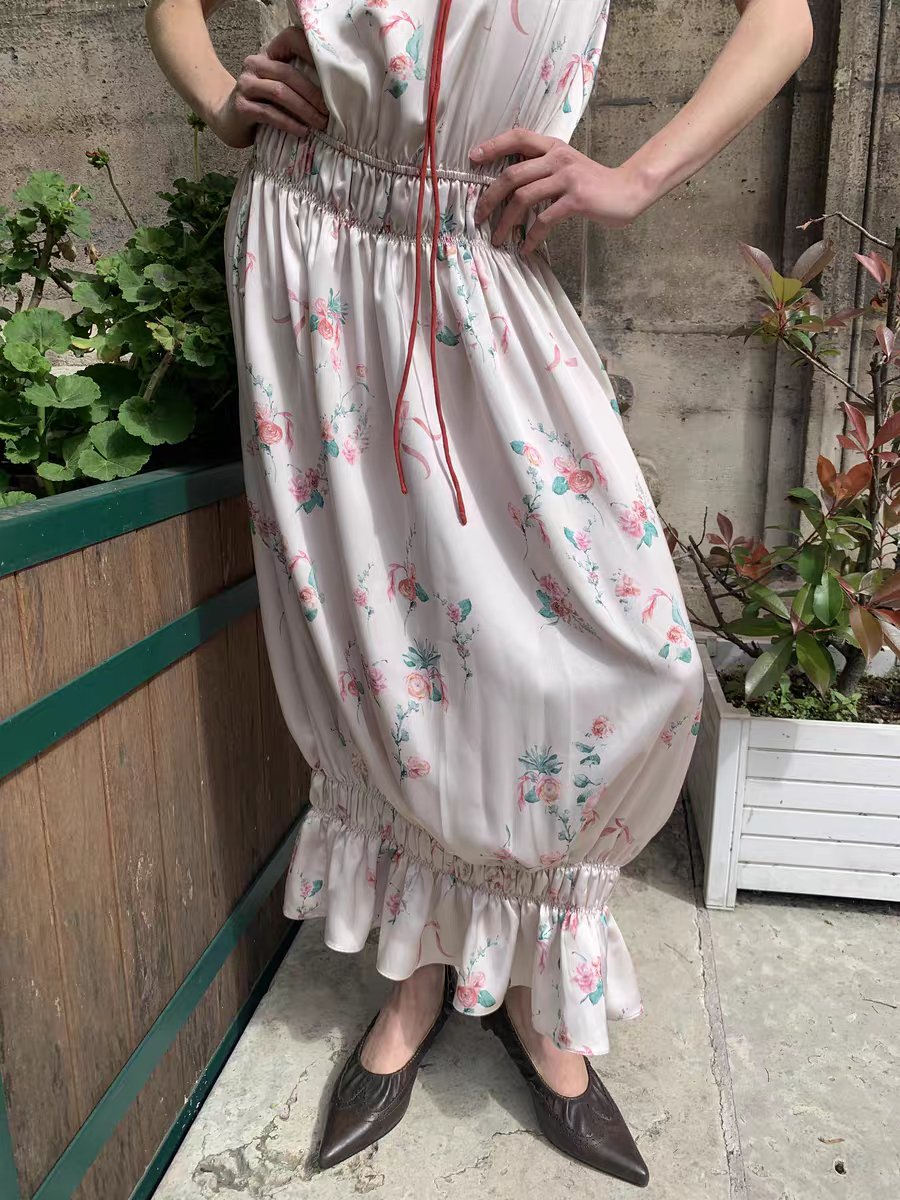UNOSA. Original Design Floral Print Vase Silhouette Cami Dress